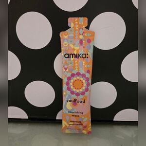 5/$25✨️Amika Mask✨️